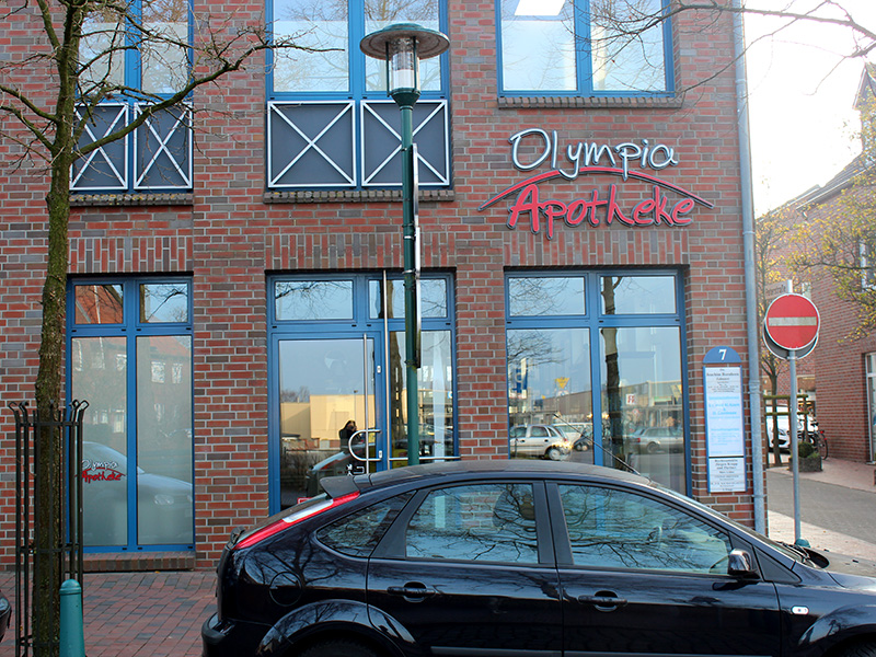 Lichtwerbung Olympia-Apotheke